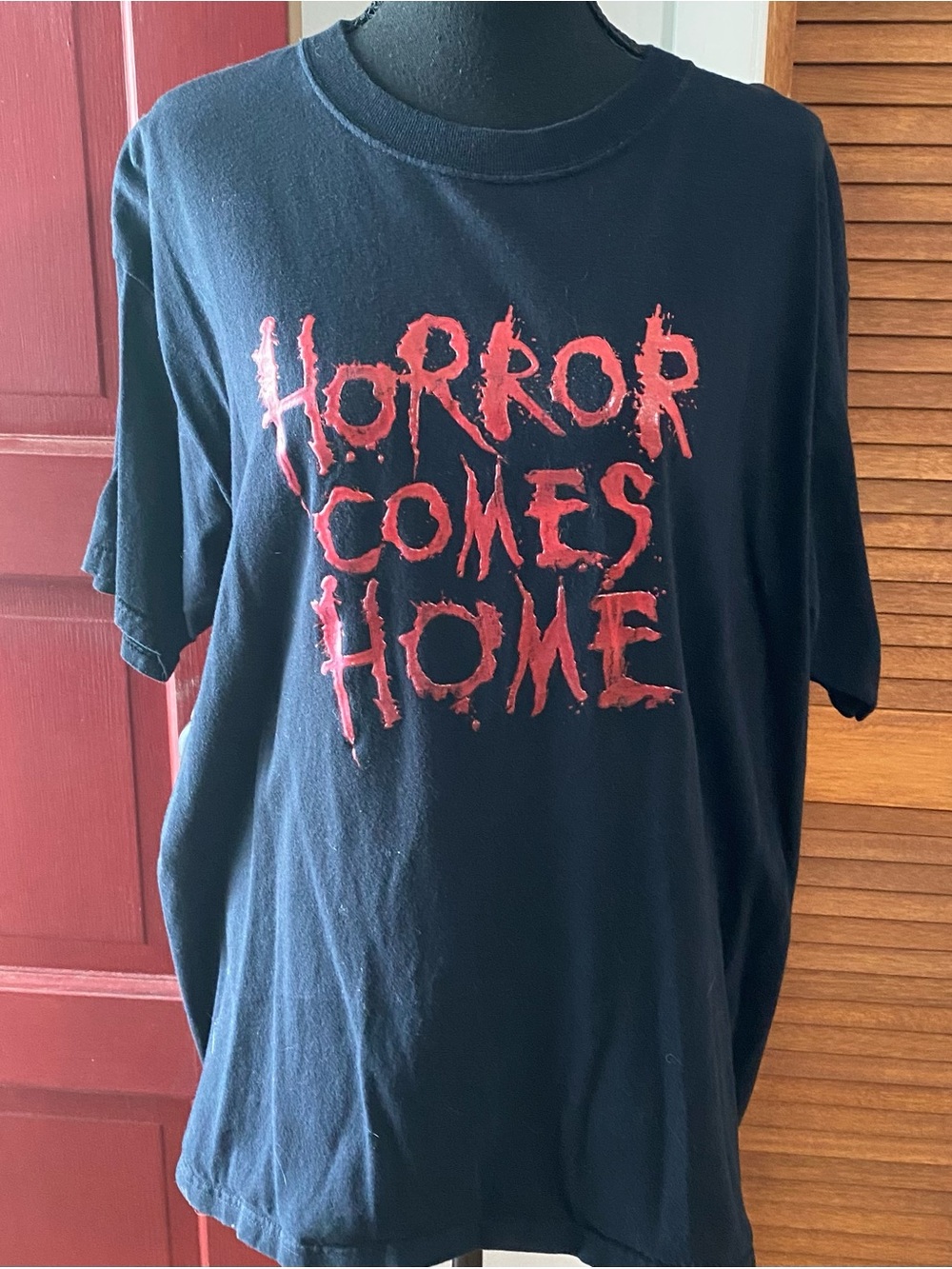 Vintage 2006 Universal Halloween Horror Sweet 16 Black “Horror Comes Home” Te